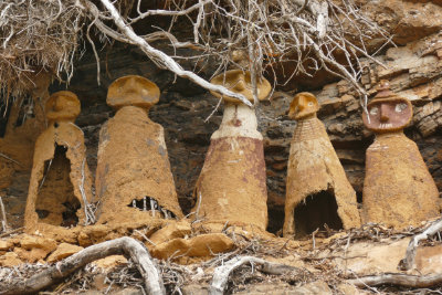 El Tigre sarcophagi